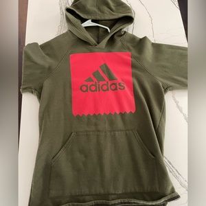 Adidas loose fit hoodie / sweatshirt (s)